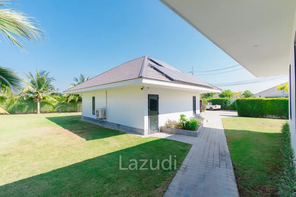 PARKLAND VILLA :  Stunning 4 Bed Pool villa