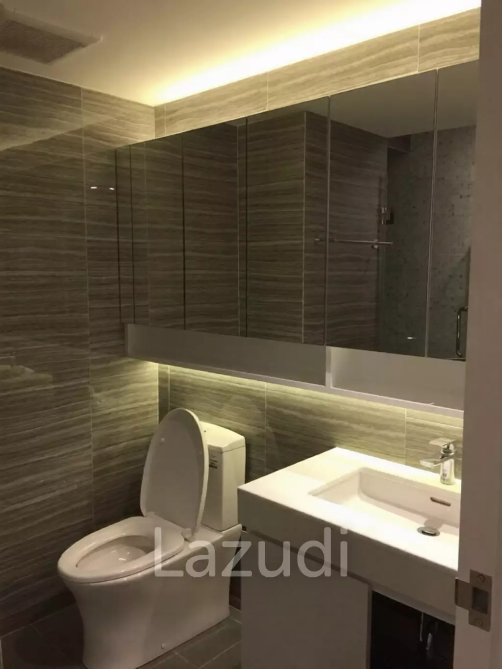 190 sqm 3 Bed Condo at Royal Castle Sukhumvit