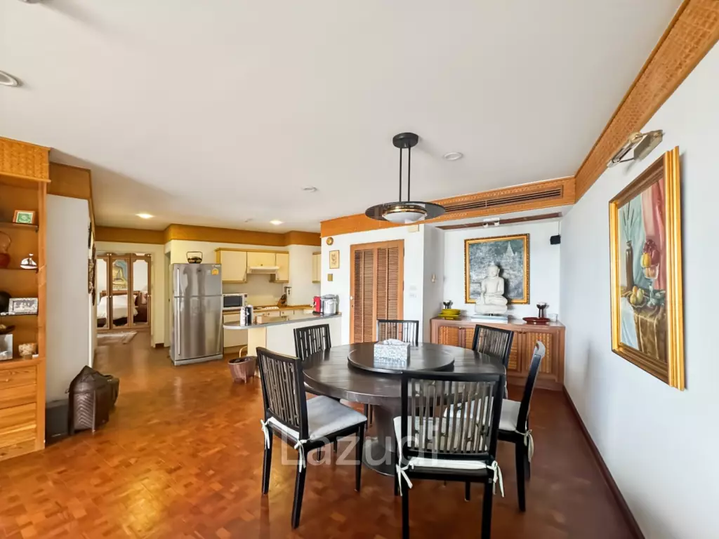130 sqm beachfront condo at Baan Chom View Hua Hin, Nong Kae