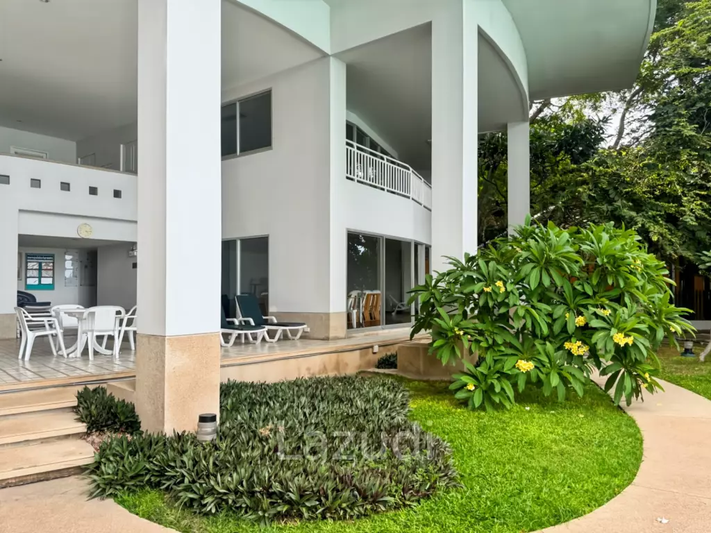 130 sqm beachfront condo at Baan Chom View Hua Hin, Nong Kae