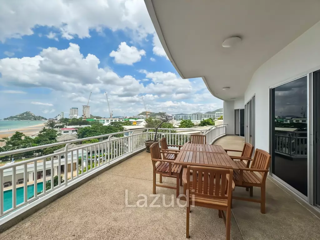 130 sqm beachfront condo at Baan Chom View Hua Hin, Nong Kae