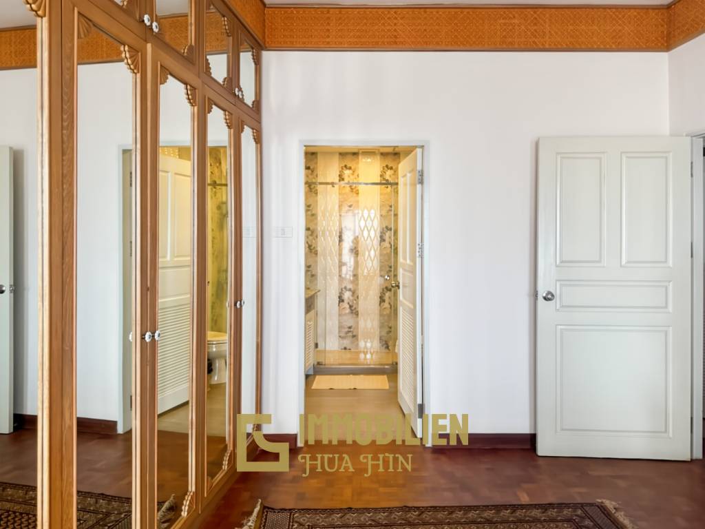 คอนโดริมทะเลหัวหิน 130 ตร.ม. ชั้น 4 วิวทะเลสวย พร้อมสระว่ายน้ำรีสอร์ท