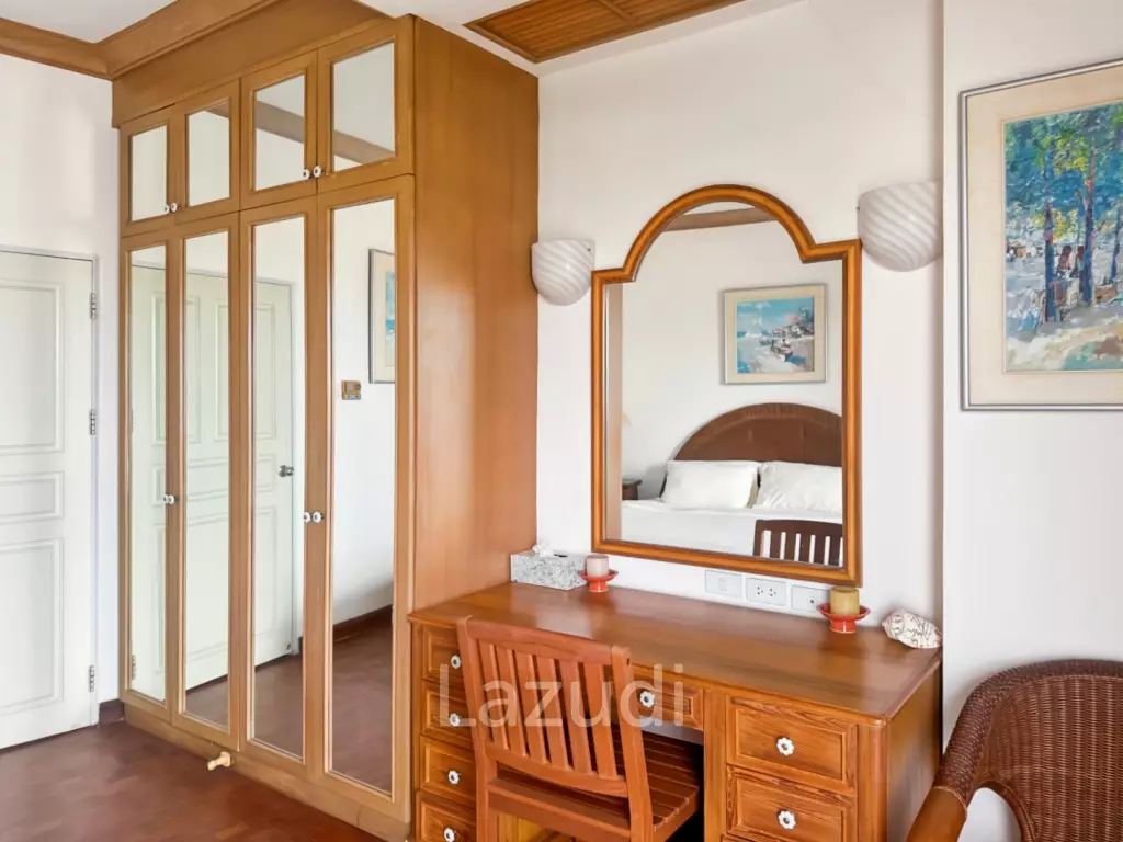130 sqm beachfront condo at Baan Chom View Hua Hin, Nong Kae