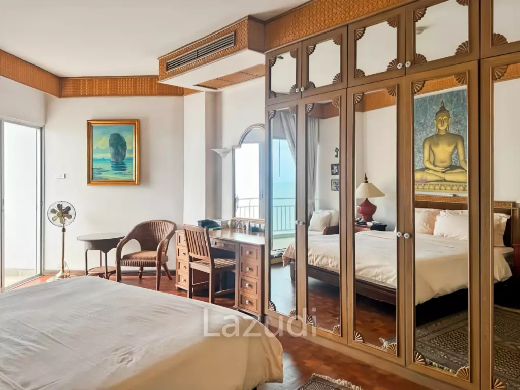 130 sqm beachfront condo at Baan Chom View Hua Hin, Nong Kae