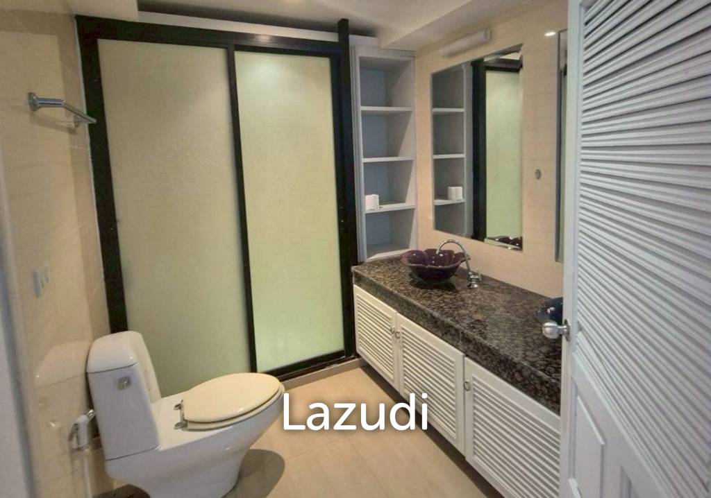 8 Bed 7 Bath 375 SQ.M. Jomtien Condotel And Village