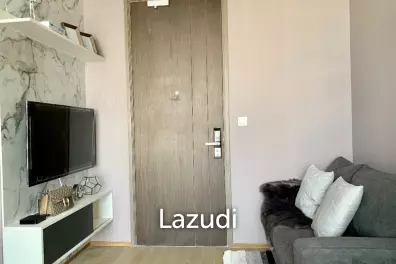 Modern 24.5 sqm Studio Condo on 15th Floor at Ashton Chula-Silom, Bang Rak Bangkok