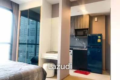 Modern 24.5 sqm Studio Condo on 15th Floor at Ashton Chula-Silom, Bang Rak Bangkok