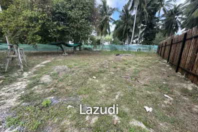 Flat 400 sqm Land – Prime Location Near Thong Sala