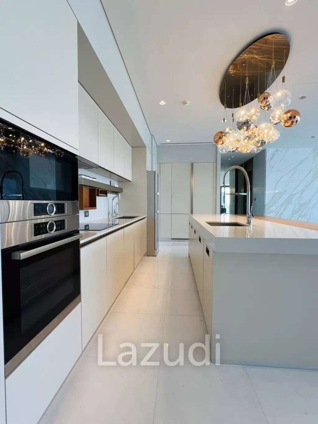 Spacious 4-Bedroom Condo with Panoramic City Views for Sale in Lumpini
