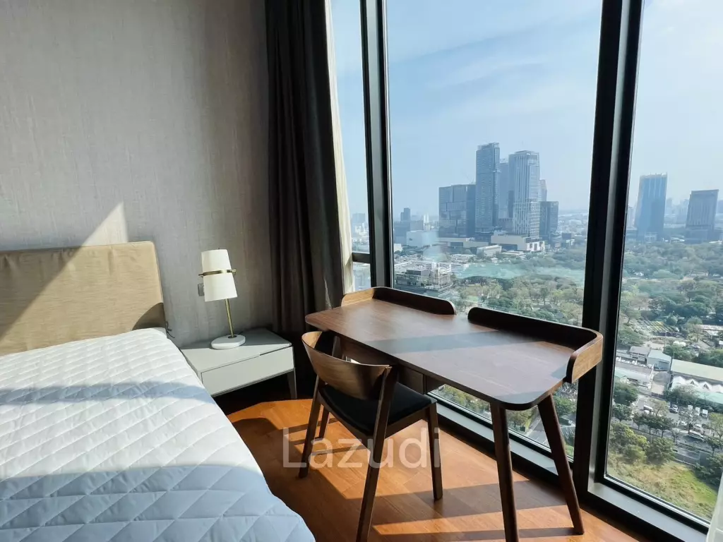 Spacious 4-Bedroom Condo with Panoramic City Views for Sale in Lumpini