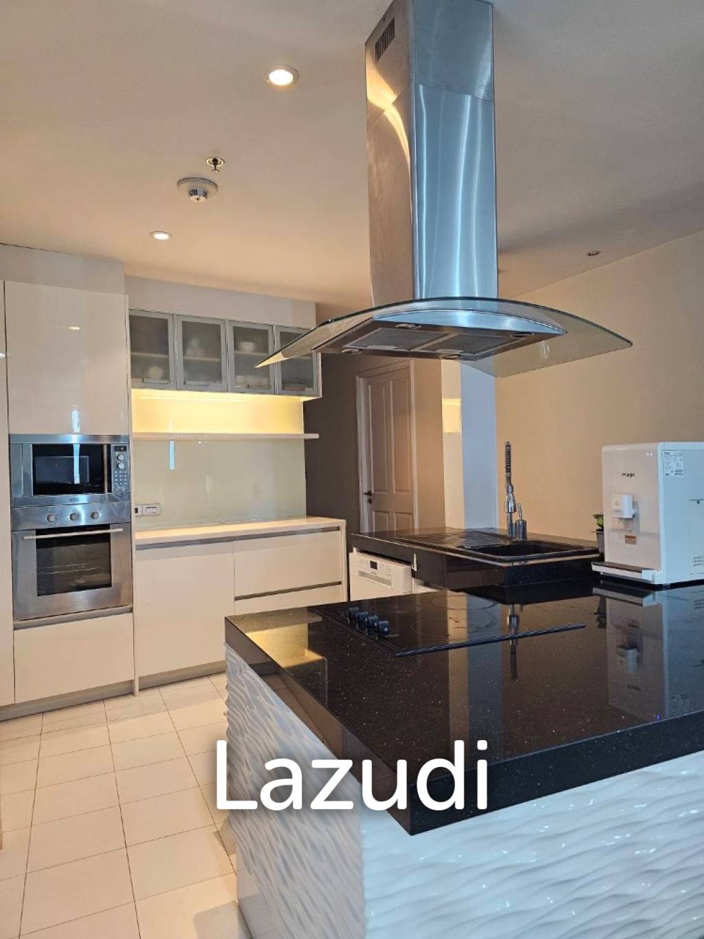 168 sqm 3 Bed Condo at Baan Rajprasong Lumpini Bangkok