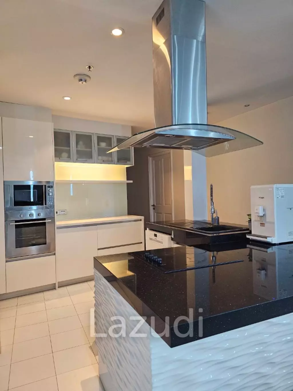 168 sqm 3 Bed Condo at Baan Rajprasong Lumpini Bangkok