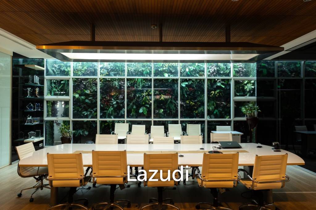 3800 sqm modern commercial office building Suan Luang Bangkok