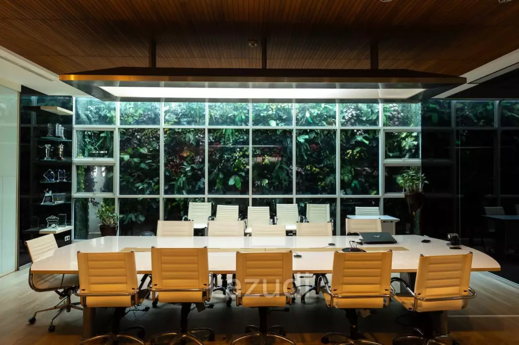 3800 sqm modern commercial office building Suan Luang Bangkok