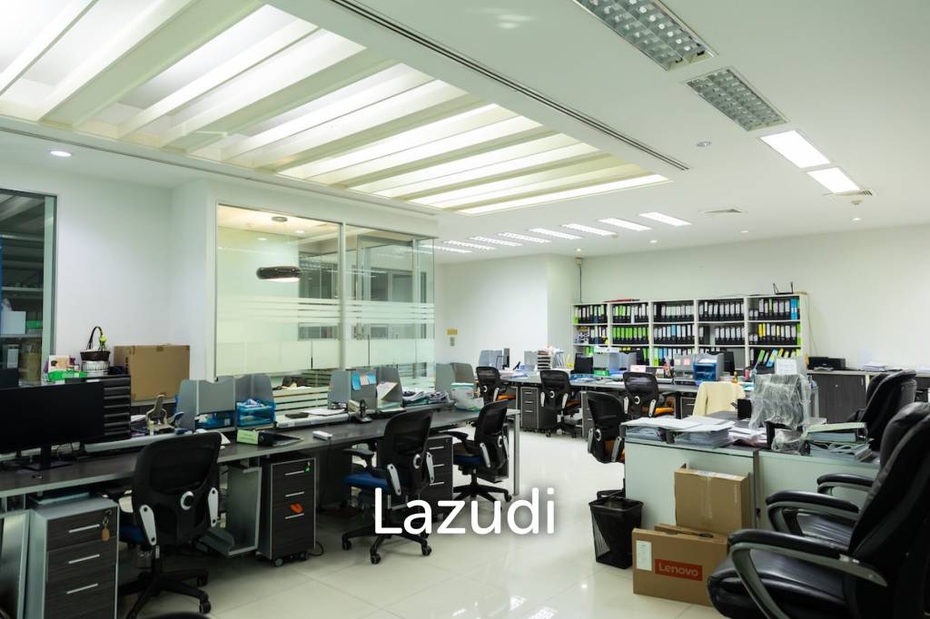 3800 sqm modern commercial office building Suan Luang Bangkok