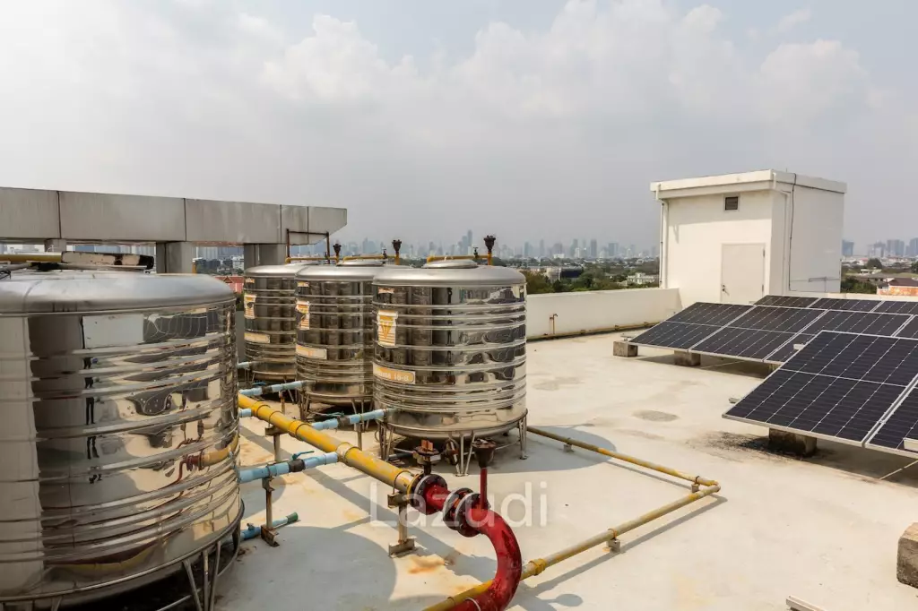 3800 sqm modern commercial office building Suan Luang Bangkok
