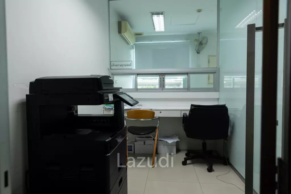 3800 sqm modern commercial office building Suan Luang Bangkok