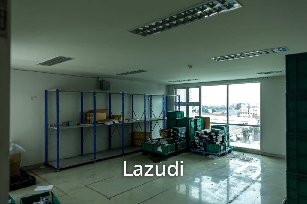 3800 sqm modern commercial office building Suan Luang Bangkok