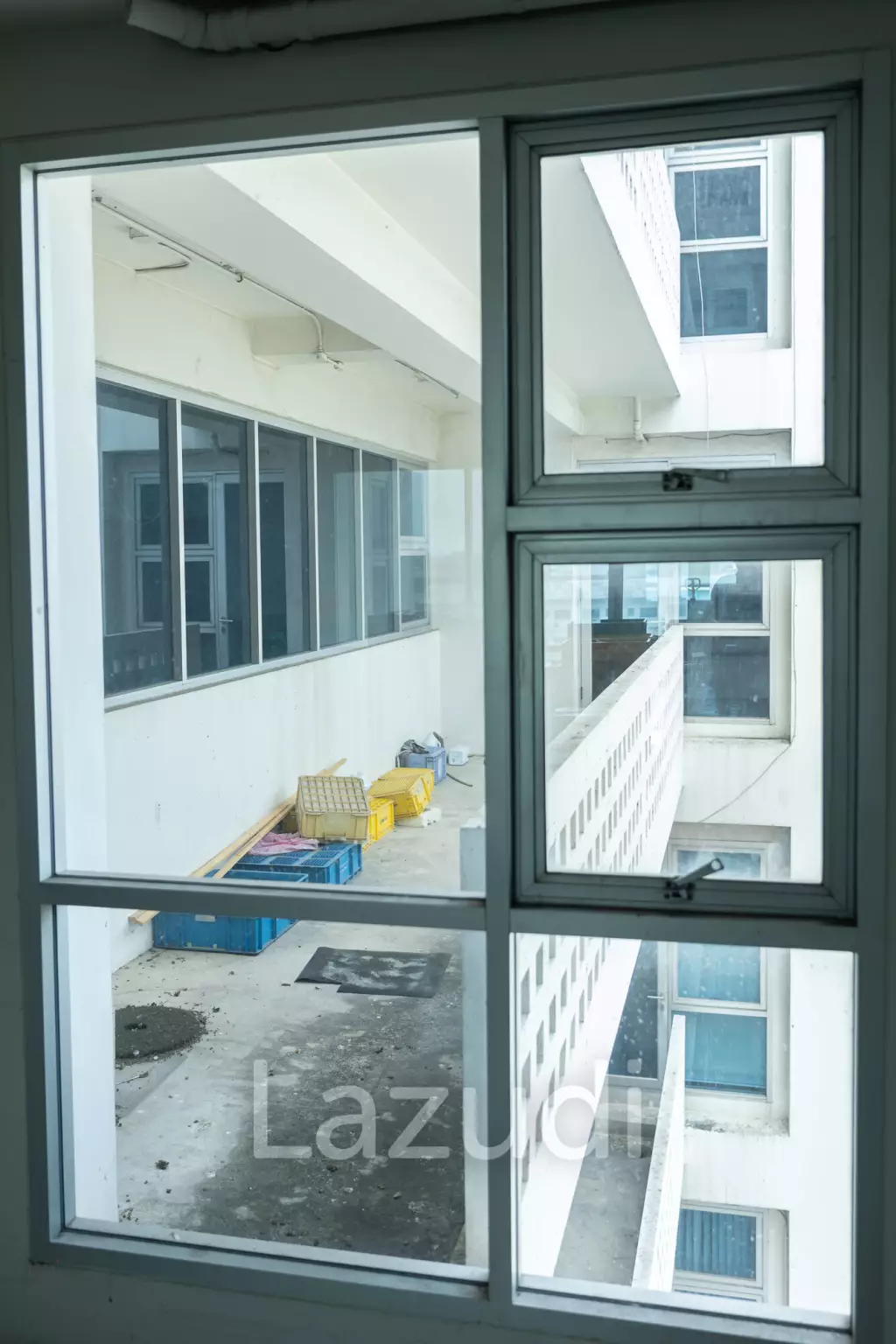 3800 sqm modern commercial office building Suan Luang Bangkok