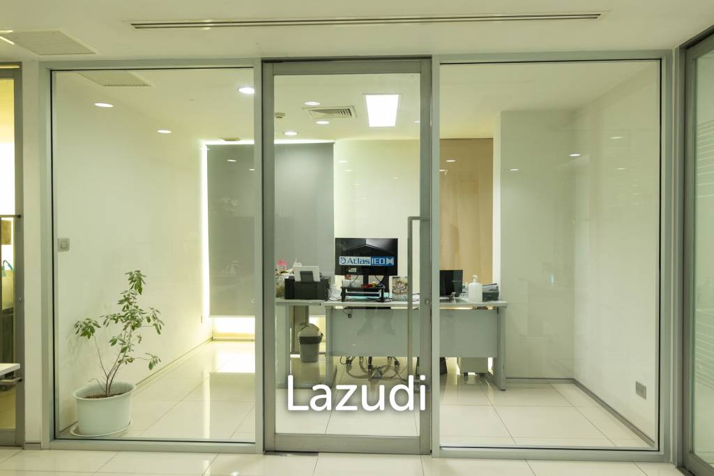 3800 sqm modern commercial office building Suan Luang Bangkok