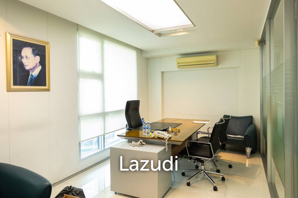 3800 sqm modern commercial office building Suan Luang Bangkok