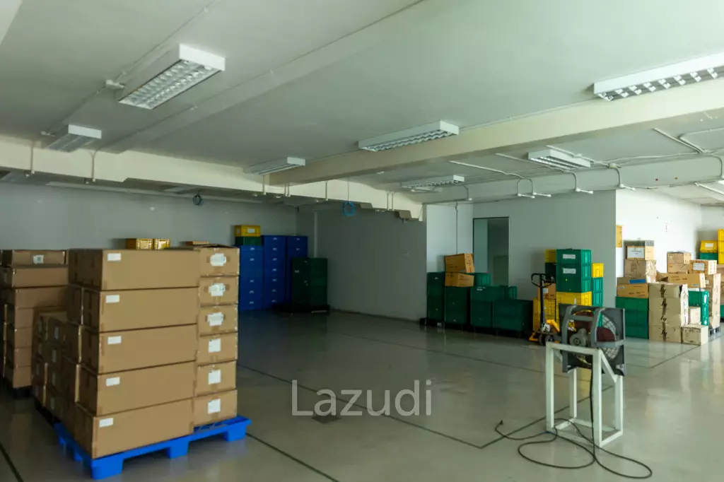 3800 sqm modern commercial office building Suan Luang Bangkok
