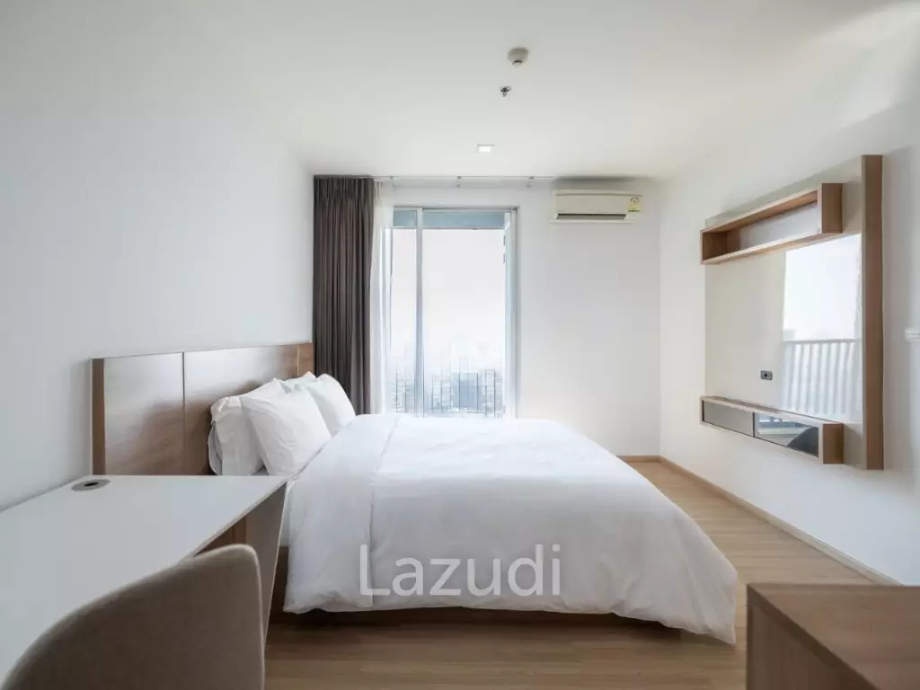 45sqm High-Floor 1-Bed Condo at Rhythm Phahol-Ari Phaya Thai Bangkok