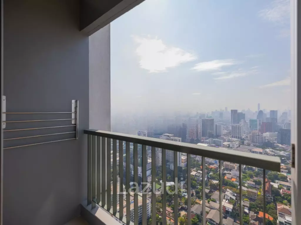45sqm High-Floor 1-Bed Condo at Rhythm Phahol-Ari Phaya Thai Bangkok