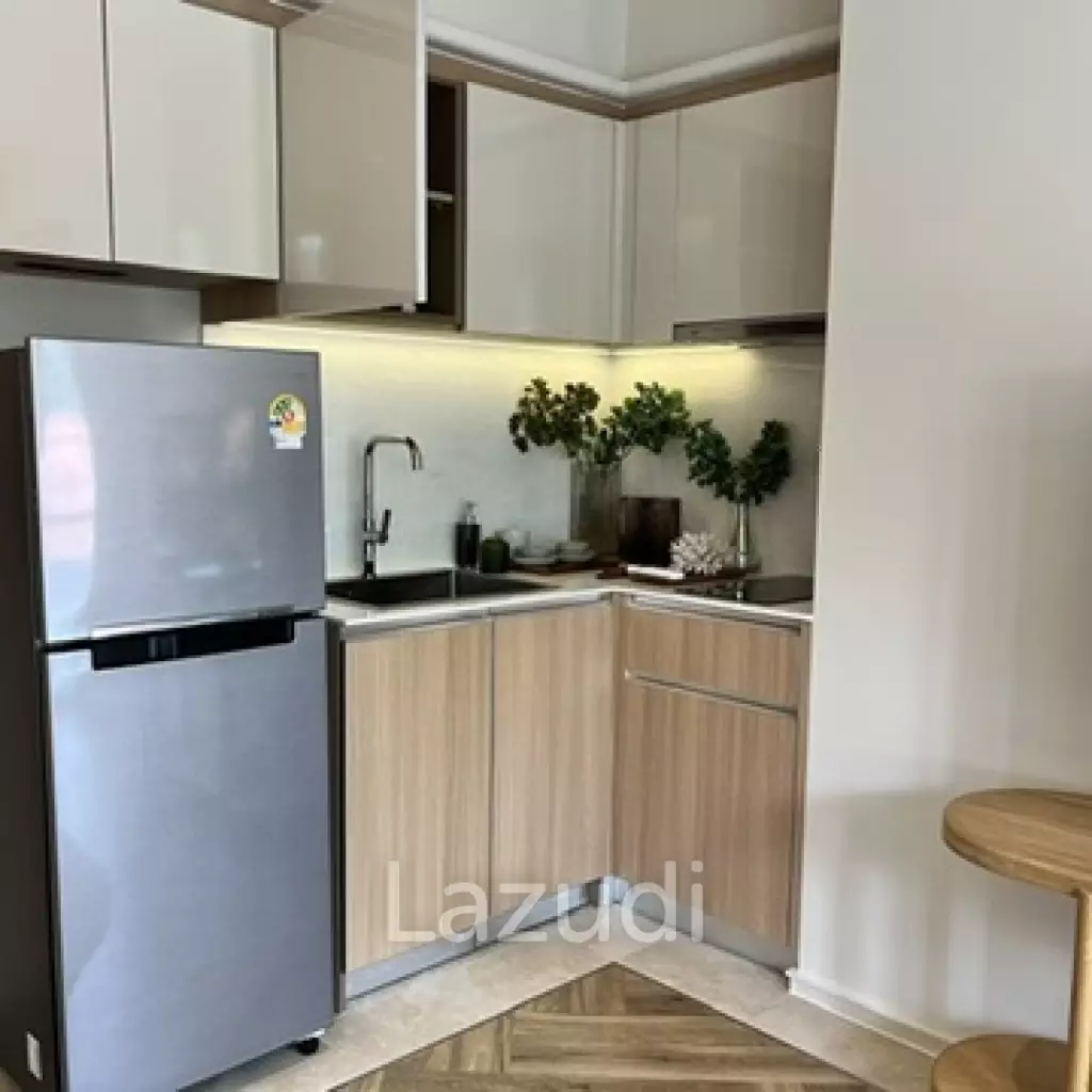 Beachfront Condo for Rent – 1 bedroom, 37 Sqm Khao Takiab