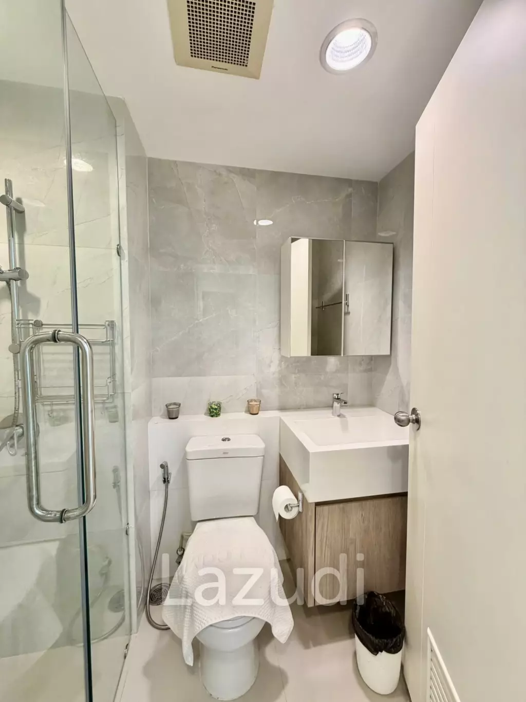 55 sqm 2 Bed Condo at Fuse Mobius Ramkhamhaeng Station