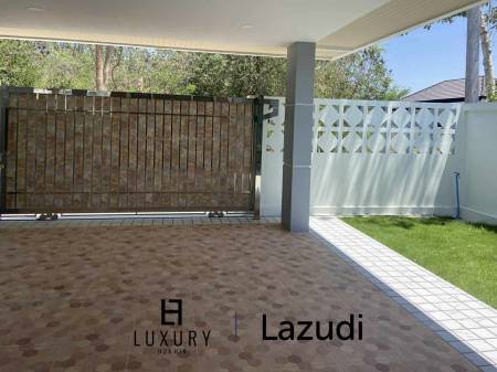 Günstig / privater Pool / komplett möbliert