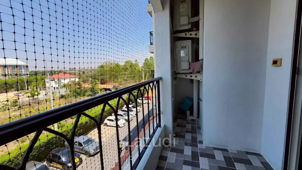 1 Bed 1 Bath 32 SQ.M. The Venetian Signature Condo