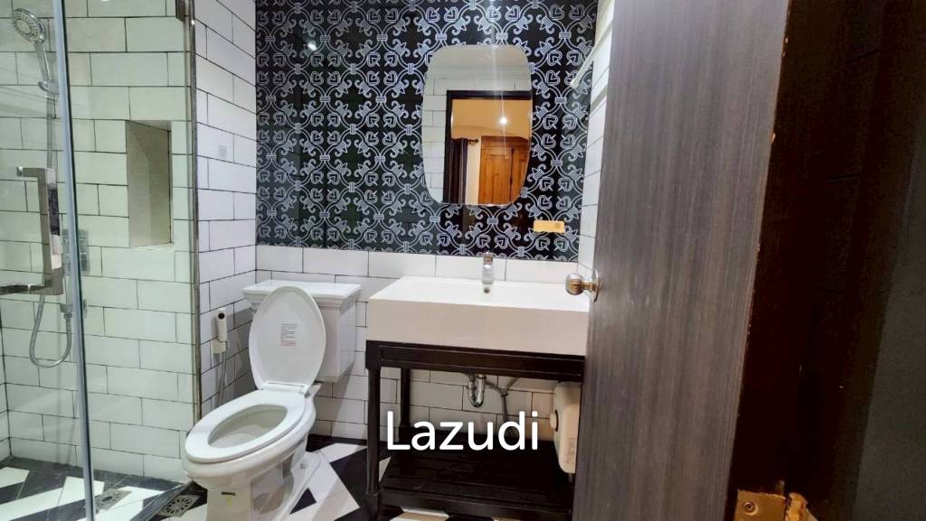 1 Bed 1 Bath 32 SQ.M. The Venetian Signature Condo