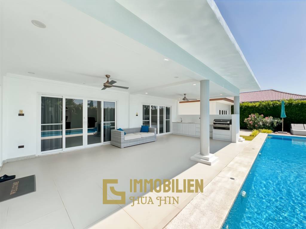 Terrain de 721 m² / 4 chambres / Piscine de 4 x 15 mètres