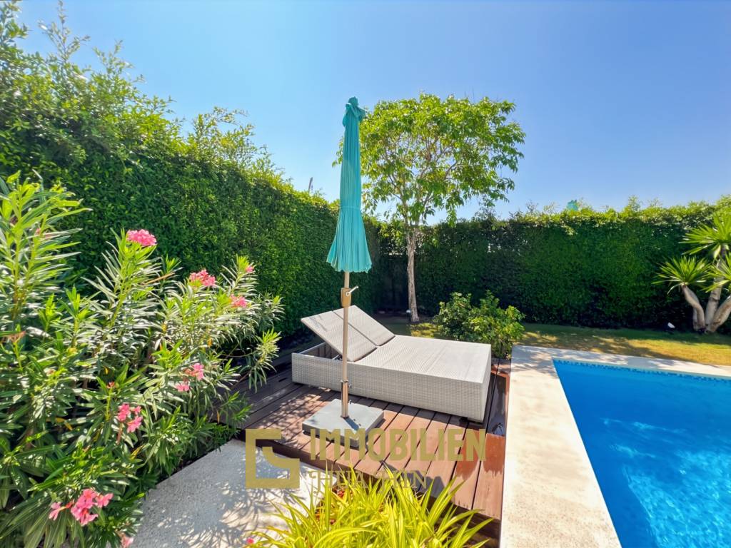 Terrain de 721 m² / 4 chambres / Piscine de 4 x 15 mètres