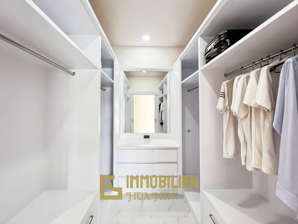 Terrain de 721 m² / 4 chambres / Piscine de 4 x 15 mètres