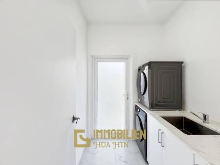 Terrain de 721 m² / 4 chambres / Piscine de 4 x 15 mètres