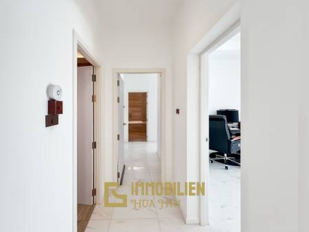 Terrain de 721 m² / 4 chambres / Piscine de 4 x 15 mètres