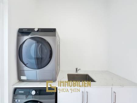 Terrain de 721 m² / 4 chambres / Piscine de 4 x 15 mètres