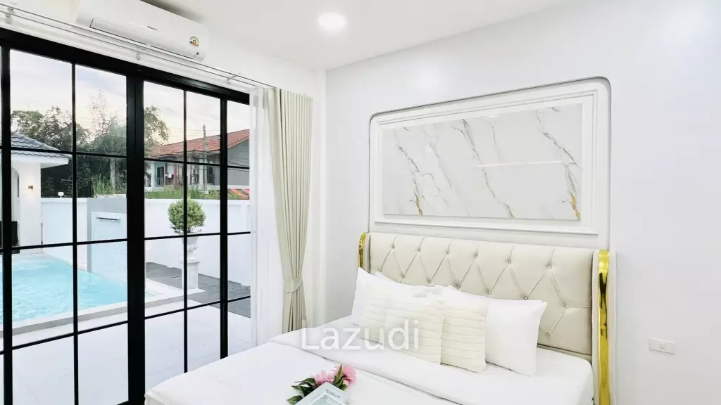 3 Bedroom 3 Bathroom 300 SQ.M. Modern Villa In East Pattaya