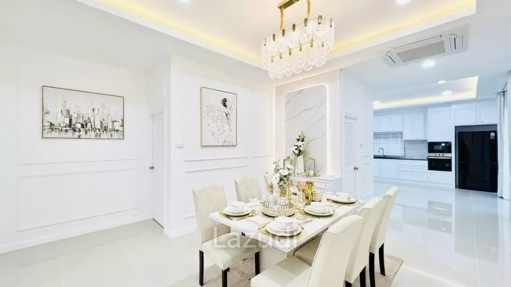3 Bedroom 3 Bathroom 300 SQ.M. Modern Villa In East Pattaya