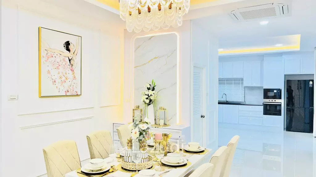 3 Bedroom 3 Bathroom 300 SQ.M. Modern Villa In East Pattaya