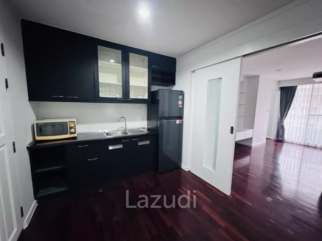 48 sqm 1 Bedroom Condo on 6th Floor at Baan Chan Condominium Wattana Bangkok