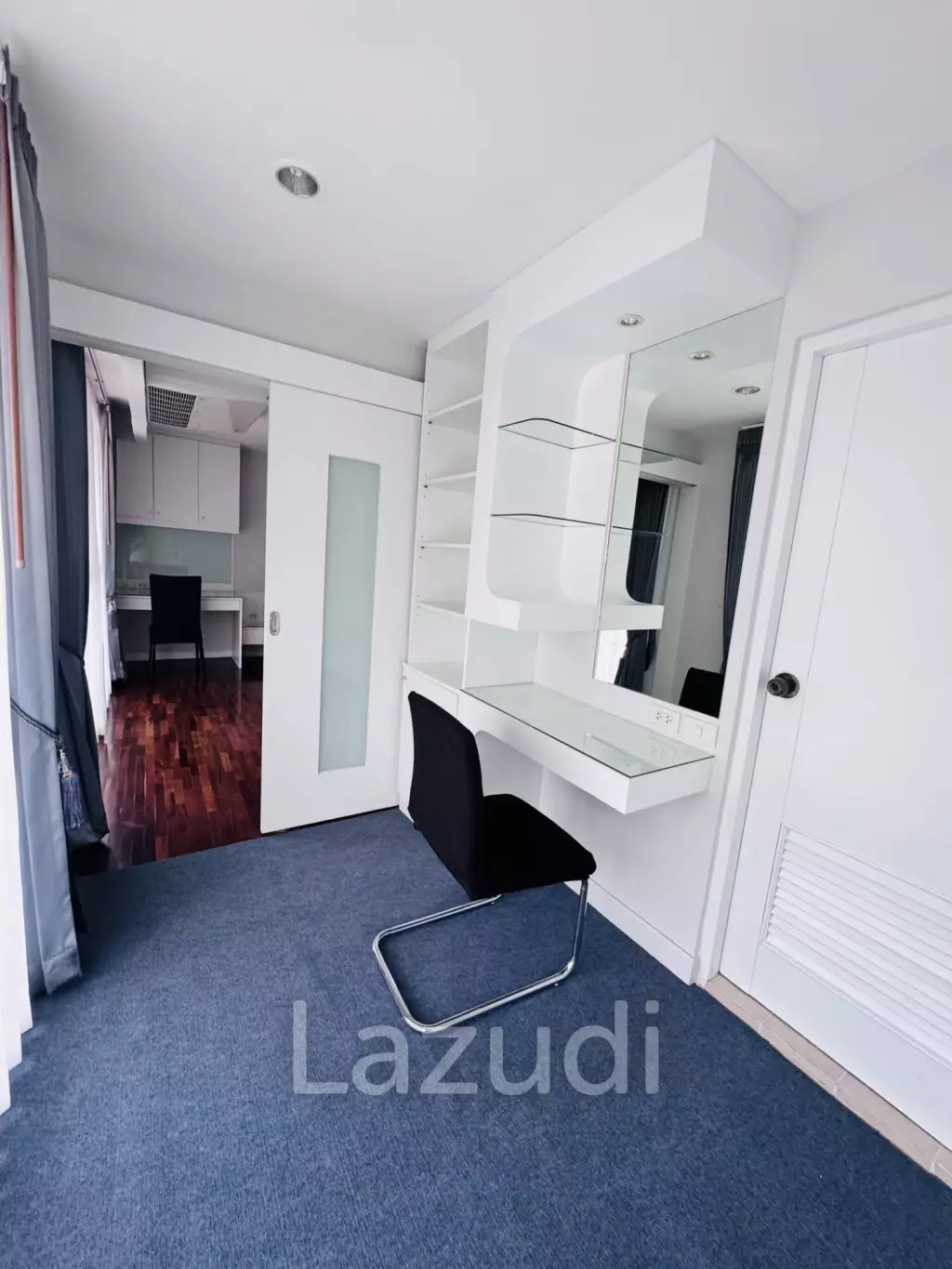 48 sqm 1 Bedroom Condo on 6th Floor at Baan Chan Condominium Wattana Bangkok