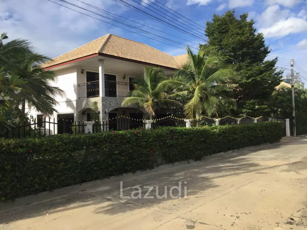 Vineyard: 3 Bedroom Pool Villa for Long-Term Rent Soi 114