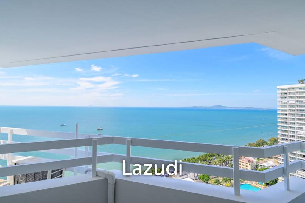 3 Bedroom 2 Bathroom 151 SQ.M. Jomtien Plaza Condotel