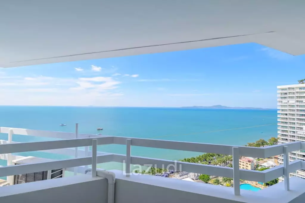 3 Bedroom 2 Bathroom 151 SQ.M. Jomtien Plaza Condotel