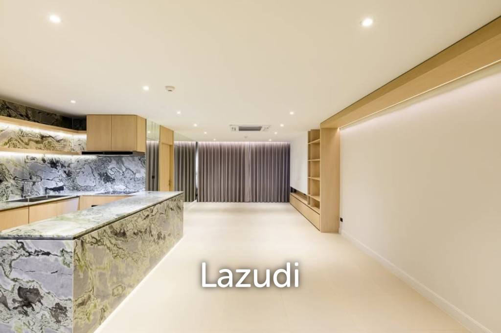 3 Bedroom 2 Bathroom 151 SQ.M. Jomtien Plaza Condotel