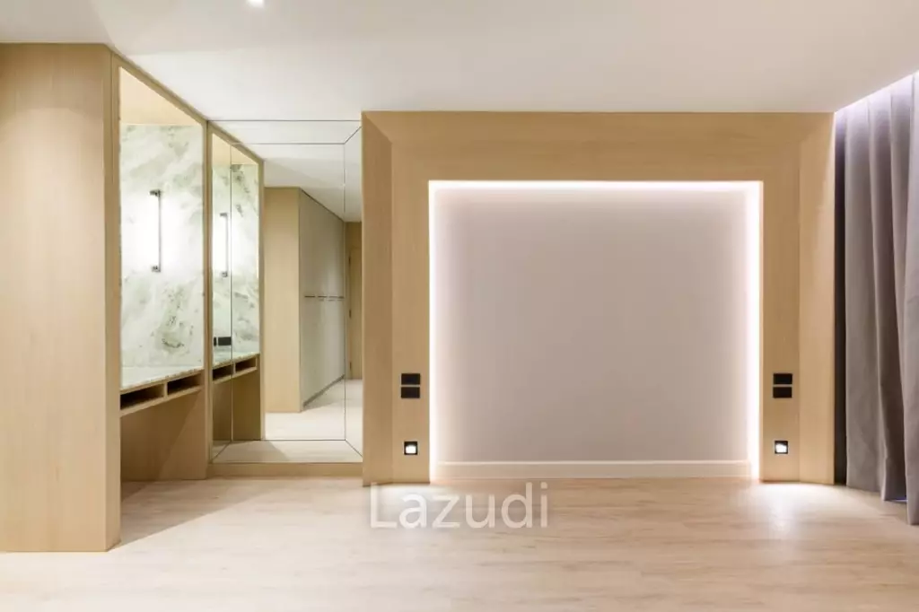 3 Bedroom 2 Bathroom 151 SQ.M. Jomtien Plaza Condotel