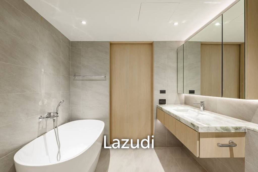 3 Bedroom 2 Bathroom 151 SQ.M. Jomtien Plaza Condotel